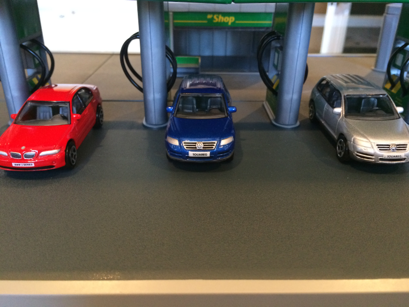 Illustration for article titled Real toy cars at the BP station